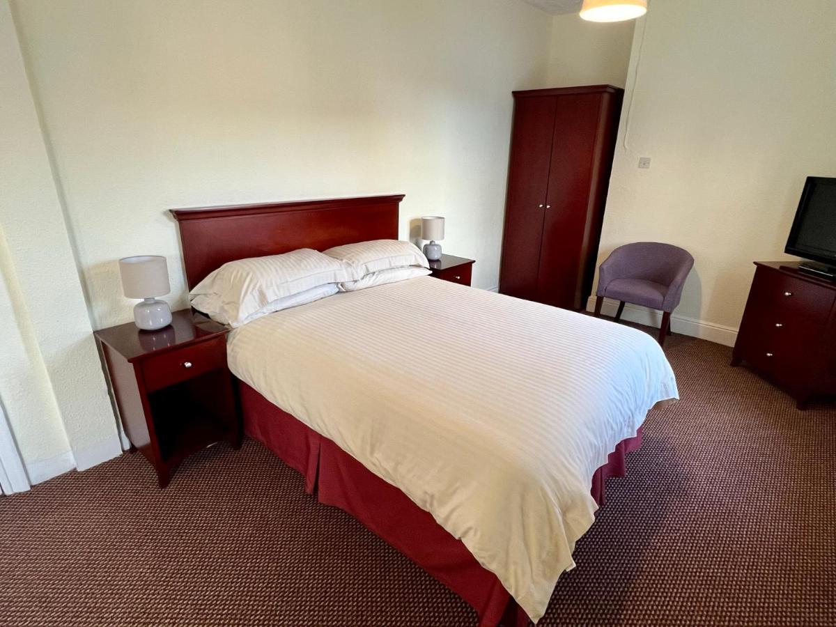 Calverts Hotel - Newport, Isle Of Wight Екстериор снимка