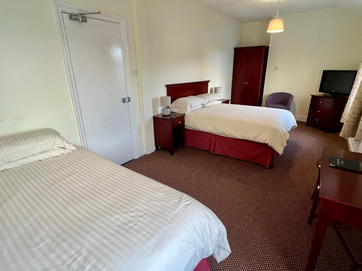 Calverts Hotel - Newport, Isle Of Wight Екстериор снимка