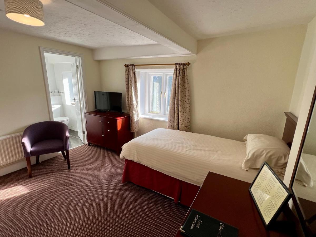 Calverts Hotel - Newport, Isle Of Wight Екстериор снимка